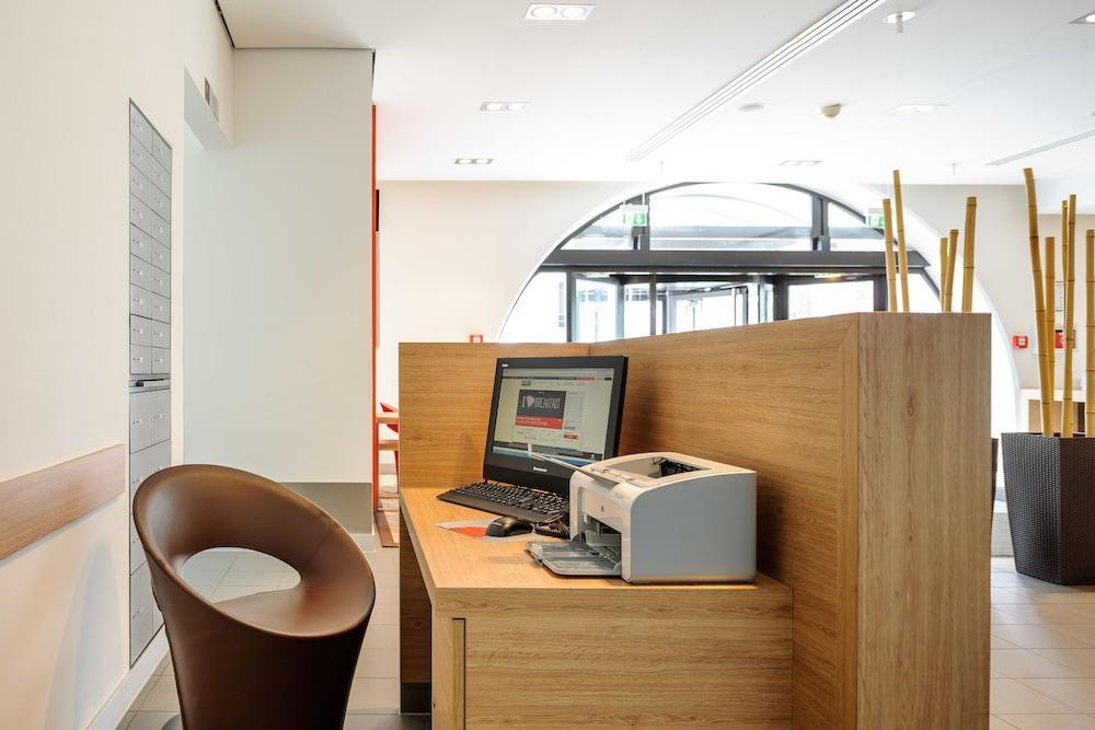 B&B Hotel Bochum Hbf-Sued Экстерьер фото