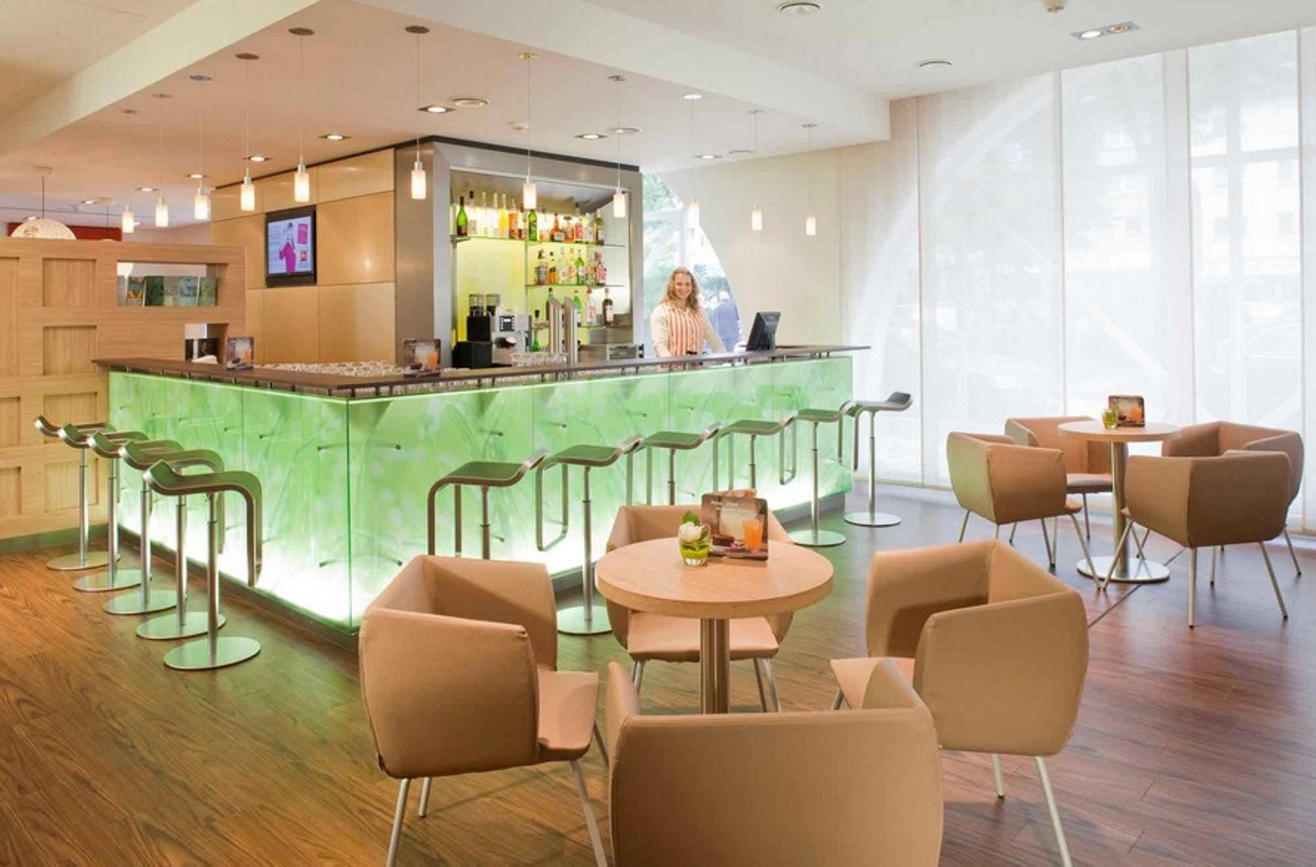 B&B Hotel Bochum Hbf-Sued Экстерьер фото
