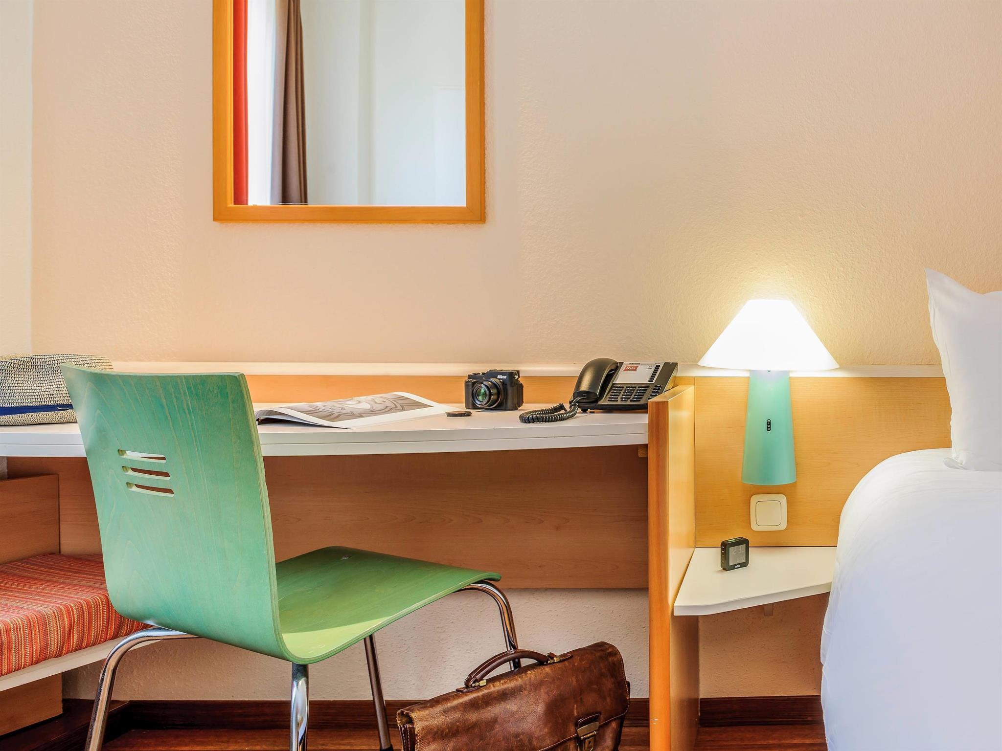 B&B Hotel Bochum Hbf-Sued Экстерьер фото