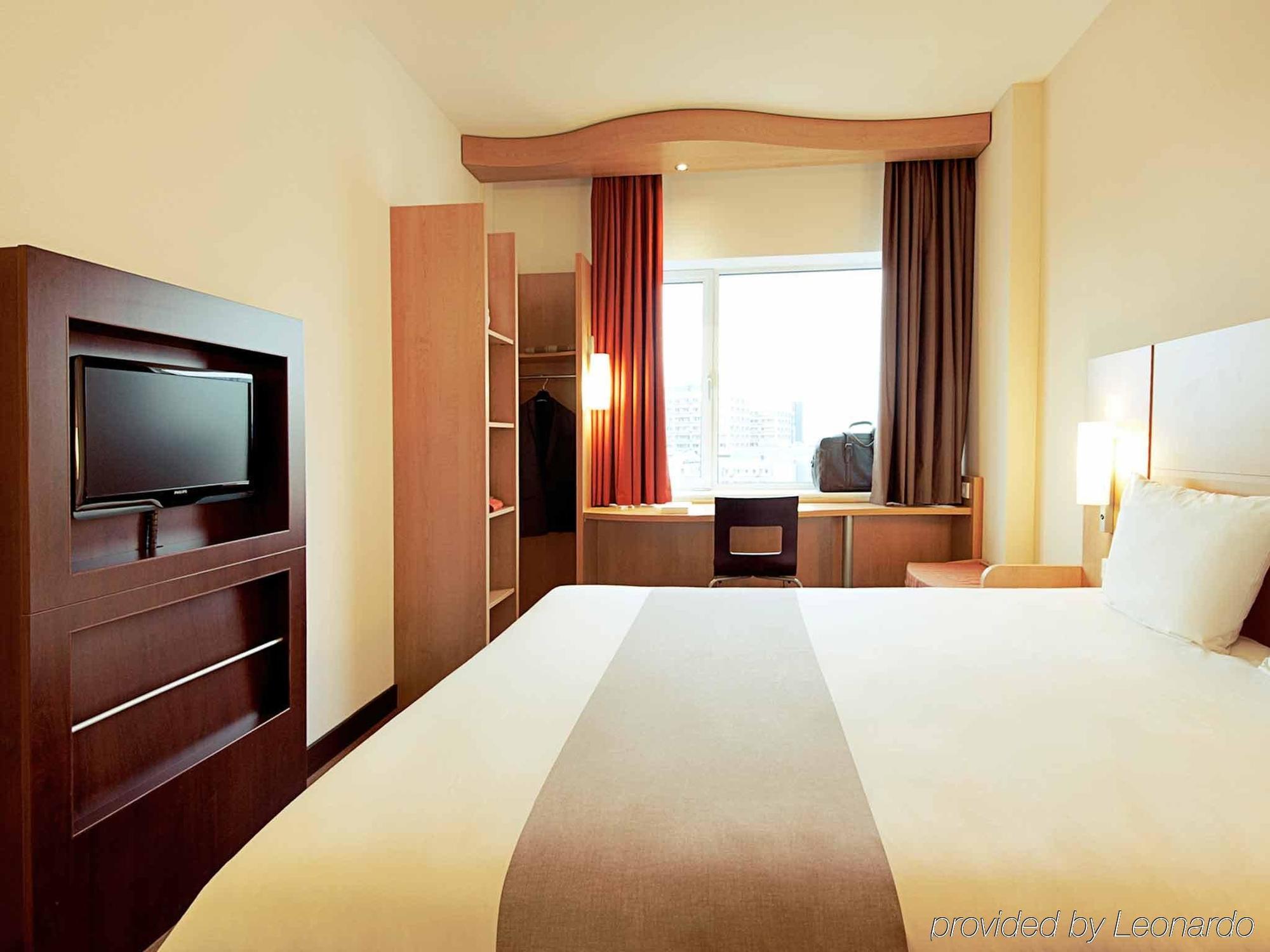 B&B Hotel Bochum Hbf-Sued Экстерьер фото